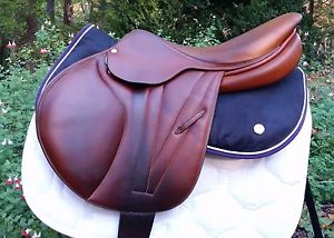 2009 Butet Premium Monoflap P 3 17.5" *Rare*Stud Girth Included*