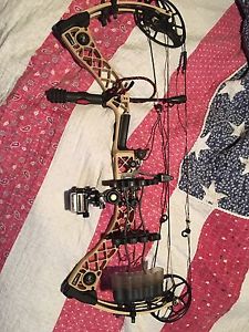 Mathews Creed Desert Tan Tactical R/H 26" 60 LB.