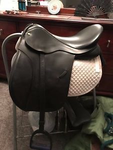 18" Black Country Saddle