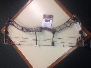 Elite Energy 35 Right Hand 60lbs Realtree Camo NEW