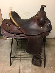CIRCLE Y 16" DEEP SEAT RANCH OR ALL AROUND SADDLE VERY NICE & COMFORTABLE