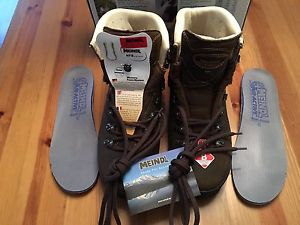 Meindl Borneo 2 MFS Herren Wanderschuhe Trekkingschuhe braun/nougat Gr. 7 / 41