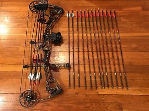 Mathews NoCam HTR Compound Bow - RH Draw - 29' draw - 17 Carbon Express Arrows
