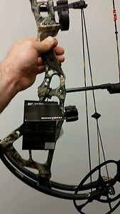 Bowtech BTX 31 30" Draw 70LB right hand mossy oak camo. Brand new