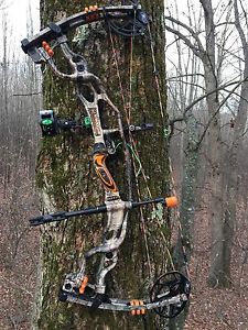 Hoyt Carbon Spyder ZT 30 with accessories! 60-70  #3 Cam