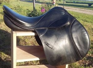 17.5" Med Stubben Roxane VSS all purpose - jumping English saddle black TRIAL