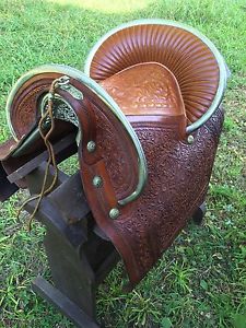 Peruvian Paso Horse Saddle
