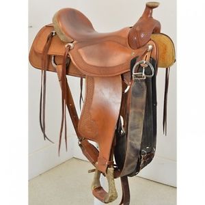 Used 16" Court's Ranch Roping Saddle Code: U16COURTSRRSOBSK