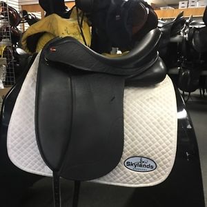 New Legato Dressage Saddle - Size: 18" - Black