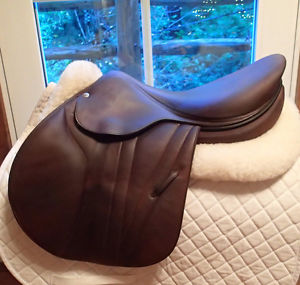 17.5" Butet Premium Saddle - Full Calfskin - 2015 - M Seat - 2.25 Flaps - 4.5"