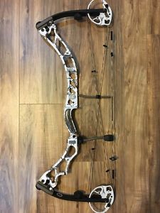ELITE ARCHERY ENERGY 32 Compound Bow