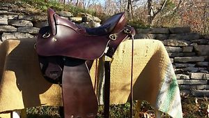 Tucker endurance saddle