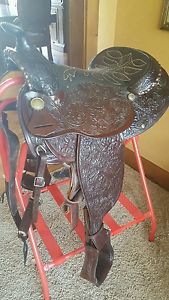 PRICE REDUCED.. New ..Arabian CIRCLE Y SHOW SADDLE..never been on horse. Perfect