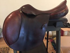 Jaguar saddle made by Harry Dabs 17" with WOOL flocking