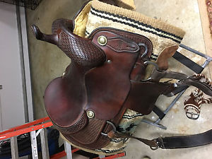 16.5 Coats Cutting saddle