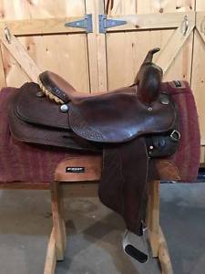 16.5" Crates All Around Western Saddle