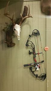 NWT PSE Archery Inertia compound bow