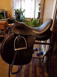 Lovatt & Ricketts Sylvan All Purpose Saddle 17.5 W