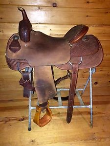 Custom H&R Cutting saddle 17"