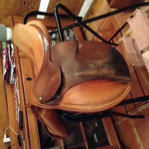 County Saddle Pro Fit Spring Tree 17.5 XW Extra Wide