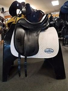Used Schleese HK (Heike Kemmer) Dressage Saddle - Size: 17.5'' - Black