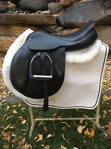 County Black Stabilizer Close Contact /Jump /Jumping Saddle w/ Leathers -17.5 XW