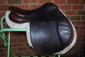 County Saddle Stabilizer 16.5, Narrow Tree, Short Flap, Upgraded leather.