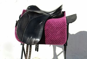 17.5" Sommer Novelle Dressage Saddle