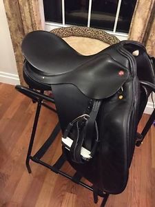 17.5" Albion SL Dressage Saddle