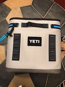 *BRAND NEW, NEVER USED* Yeti Hopper Flip