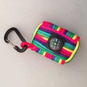 Hot 50pcs paracord survival  carabiner  fishing kit  with sharp eye knife color