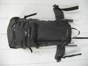 Arc'Teryx Arrakis 50 L Blackbird Backpack Tall