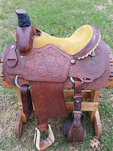 15" Martin Team Roping Saddle - Made in Texas