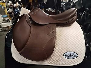 New! DEMO Stubben Portos Elite Jump Saddle - Size: 17.5" - Ebony Brown