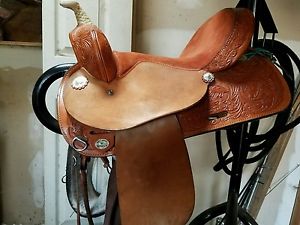 circle y barrel saddle