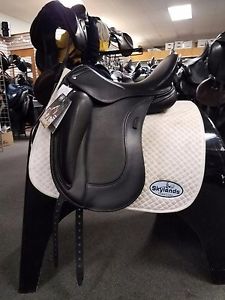 New! DEMO Schleese Obrigado Monoflap Dressage Saddle - Size: 17.5" - Black