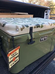 BNIB Camo Yeti Cooler Tundra 45 Limited Edition HTF
