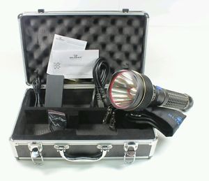 Olight SR95 Intimidator LED Taschenlampe