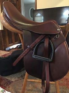 Rodrigo Pessoa Gen X 17 1/2 Saddle Pkg Incl Leathers, Composite Stirrups, Cover