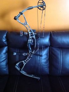 Hoyt AlphaBurner Fully Rigged To Hunt 70-60 Lbs Draw