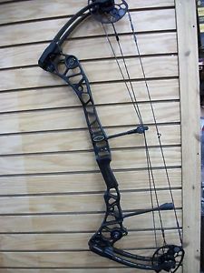 Mathews Halon X Black RH 60lb 28.5" 85% mods