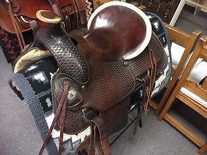 Saddle