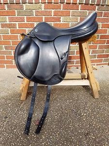 Prestige Paris K Black Monoflap Saddle 18/34