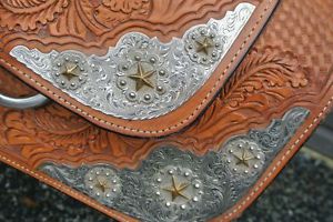 Gorgeous DALE CHAVEZ Show Saddle 16" **Great CHRISTMAS Present** Awesome Price!!
