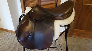 18" Butet Saddle - L Seat - 3 flaps - 2000 model - Very good condition!