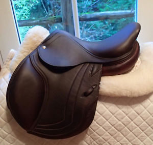14.5" CWD Saddle - Full Buffalo - 2011 - SE02 - 0L Flaps - 4.25" dot to dot