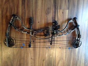 Hoyt Faktor 30 Left Hand 28" 70#