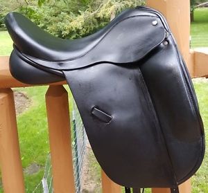 Detente Isis Dressage Saddle 17.5 MW Gorgeous!!  Lux Quality Saddle! Bench Made!
