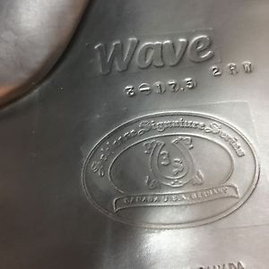 chleese Signatures Series WAVE Dressage Saddle 17.5