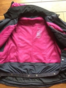 Winter- und Skijacke der Marke Norröna. Roldal. Gore-Tex